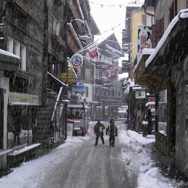 A snowy Bahnhofstrasse